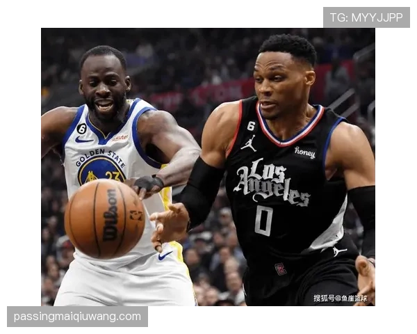 格林挡拆频繁制造错位,助勇士防守效率明显提升 格林挡拆频繁制造错位,助勇士防守效率明显提升